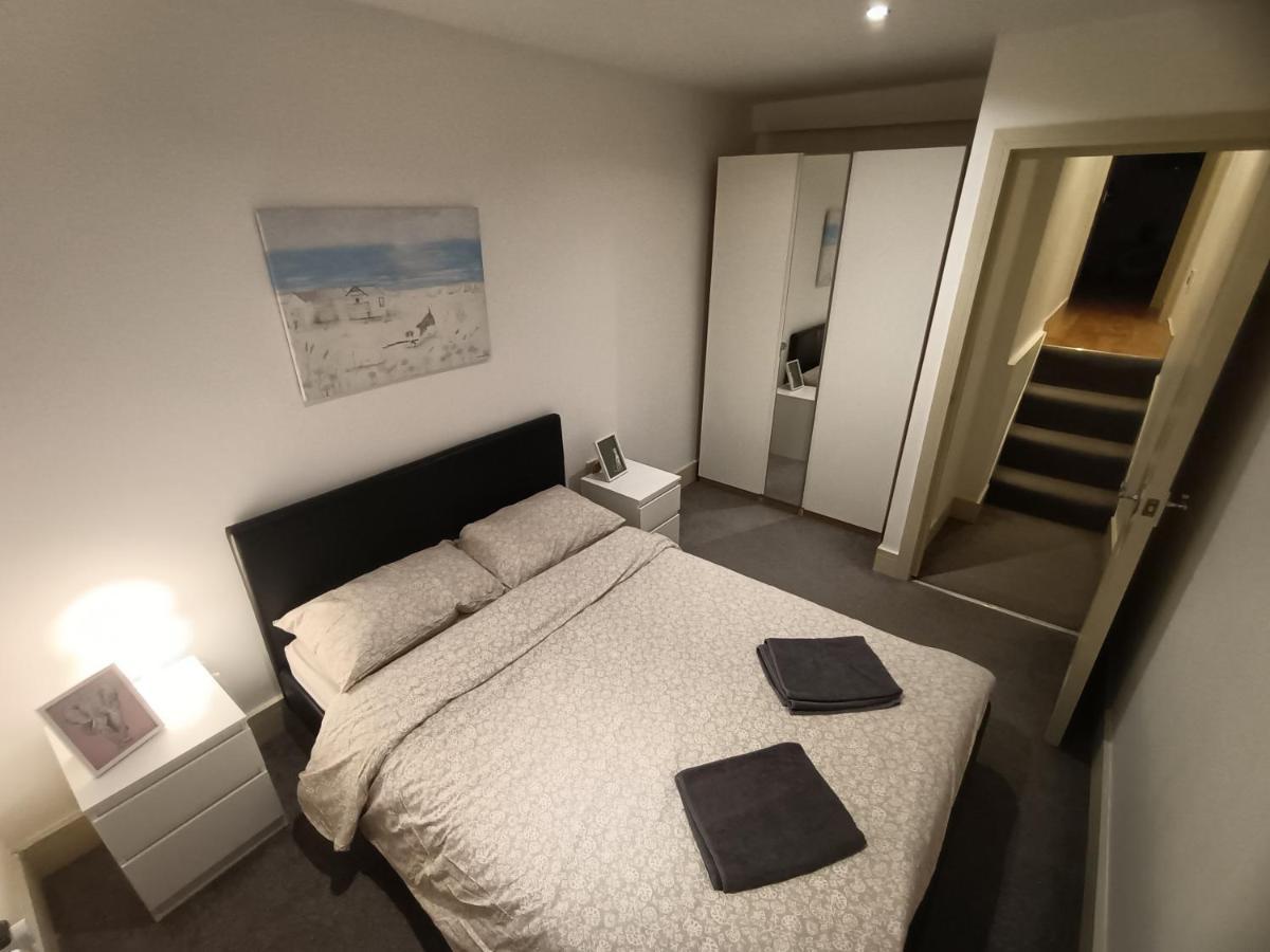 Lovely 2 Bedroom Serviced Apartment In London Bagian luar foto