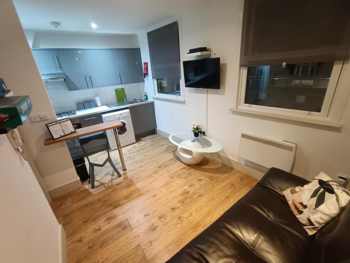 Lovely 2 Bedroom Serviced Apartment In London Bagian luar foto